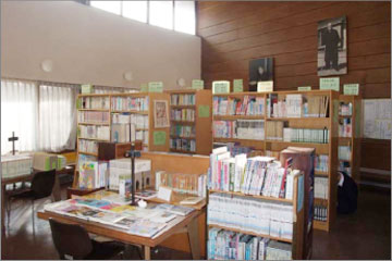 中等科図書を移管し蔵書も充実（2008年）